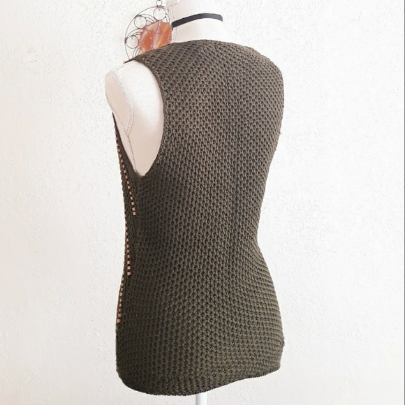 Liz Claiborne Green Knit Sweater Vest with Wooden Beads Size Large - Picture 5 of 10